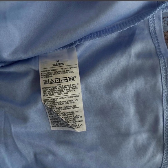 Old Navy Women's Light Blue Lace Tank Top - Picture 7 of 7